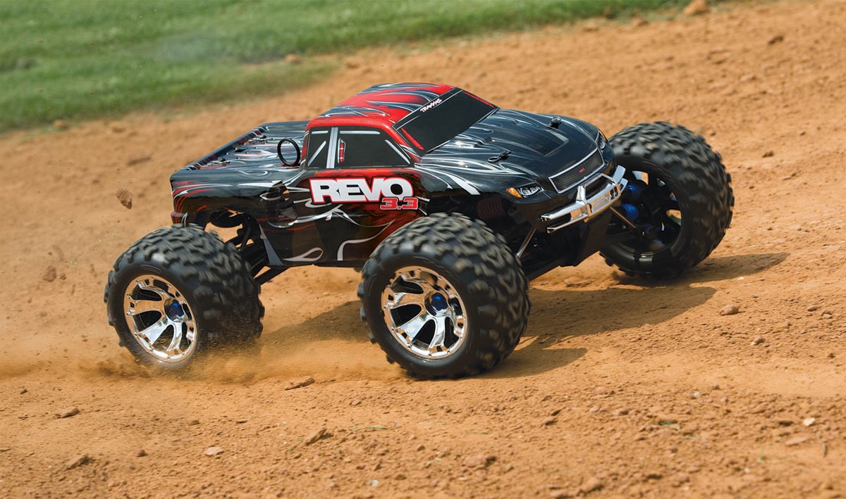 revo-33-monster-truck-rtr.jpg