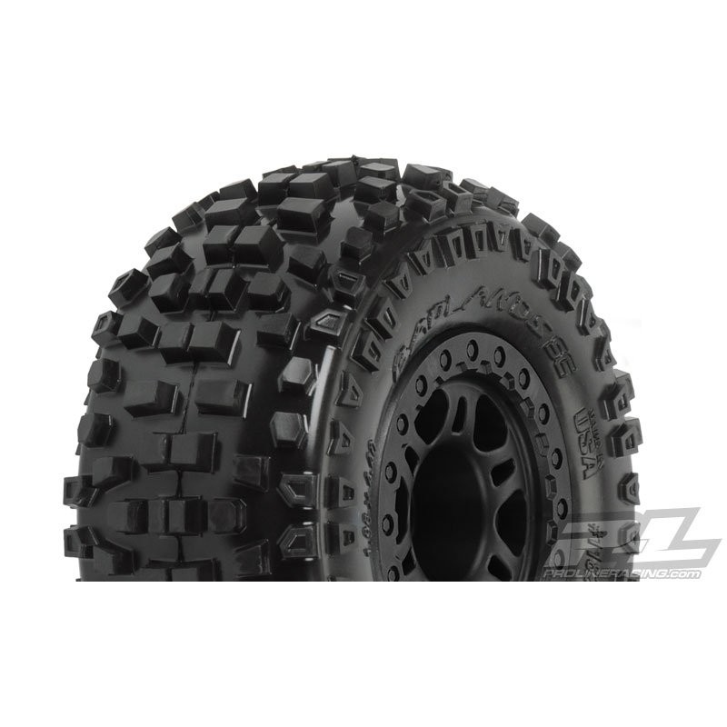 PRO-LINE Koła 2szt. Badlands SC 2.2/3.0" M2 (Medium) 1/10 (1182-22)