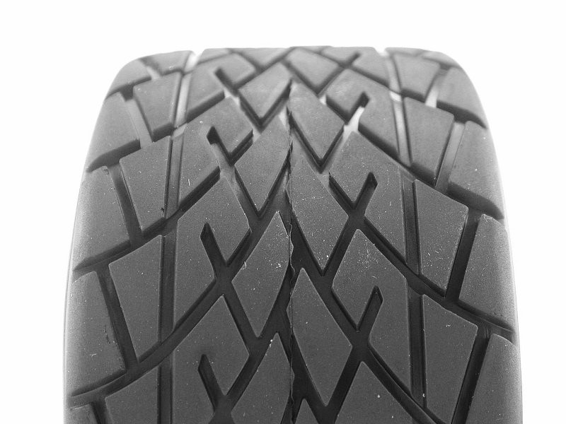 Koła asfaltowe HPI RACING - MOUNTED PHALTLINE TIRE 140x70mm on TREMOR WHEEL CHROME