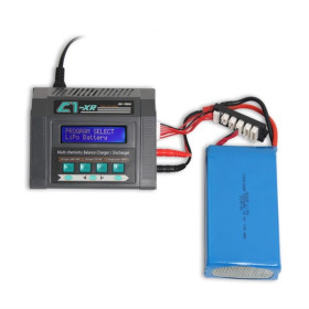 EV-PEAK Ładowarka C1-XR 10A 100W 12V/230V AC/DC