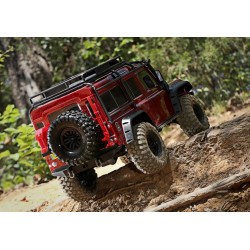 TRAXXAS Auto TRX-4 Land Rover Defender (czerwony)