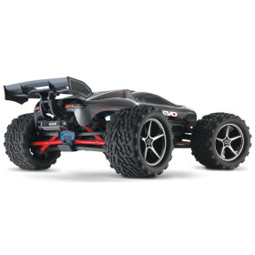 TRAXXAS Auto E-Revo VXL 1/16 Monster Truck + TSM (czarny)