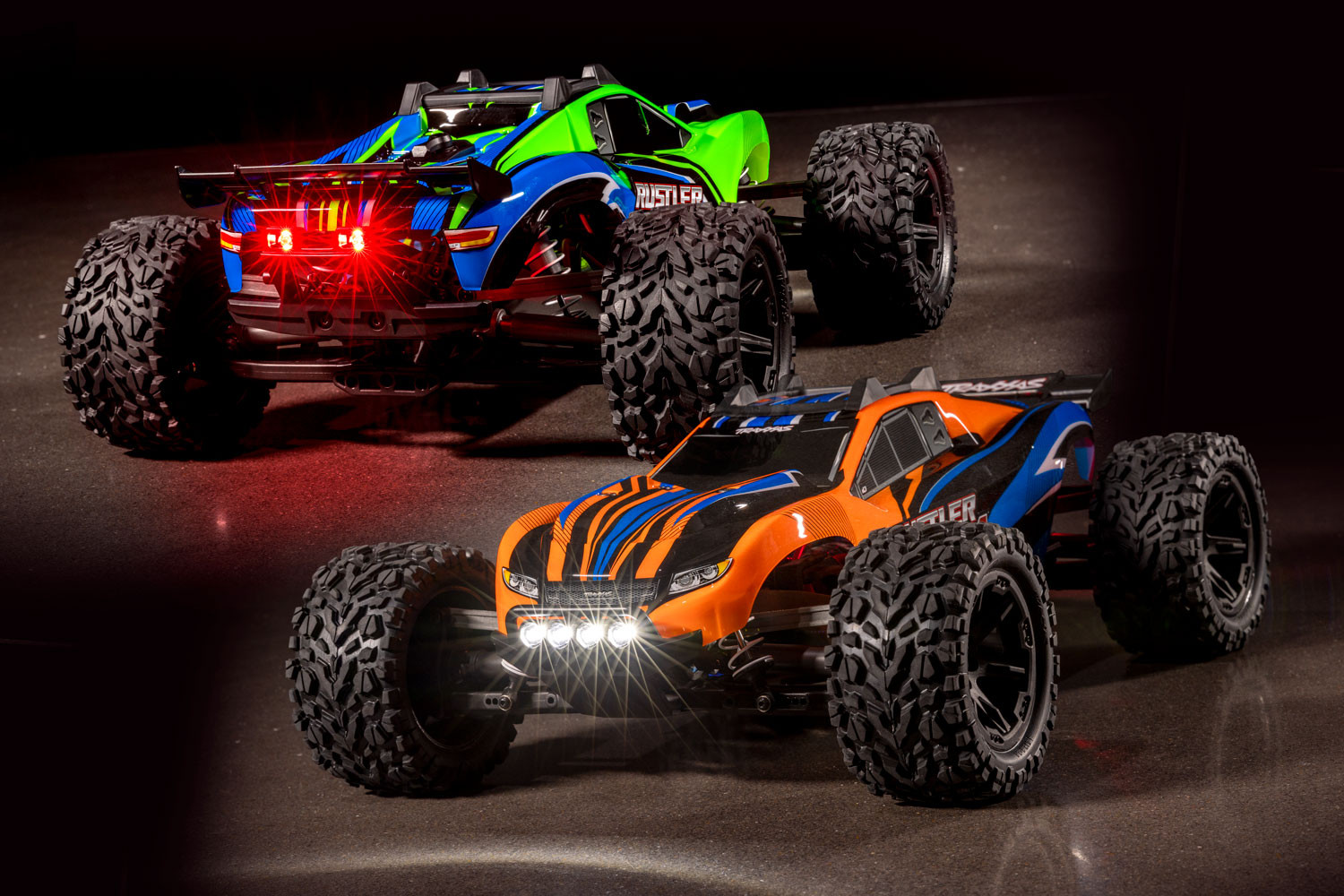 traxxas-oswietlenie-przod-tyl-led-light-set-rustler-4x4.jpg