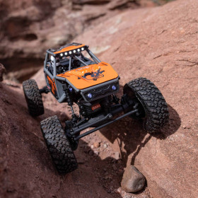 AXIAL Capra UTB18 4WD 1:18 Crawler (Pomarańczowy)