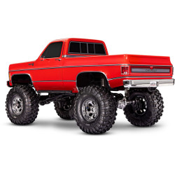 TRAXXAS Auto TRX-4 High Trail Chevrolet K10 1979 (czerwony)