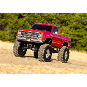 TRAXXAS Auto TRX-4 High Trail Chevrolet K10 1979 (czerwony)