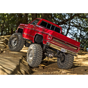 TRAXXAS Auto TRX-4 High Trail Chevrolet K10 1979 (czerwony)