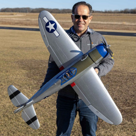 E-flite P-47 Razorback 1.2m AS3X SAFE Select BNF Basic