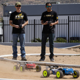 LOSI 8ight-XTE Truggy 1:8 4WD RTR