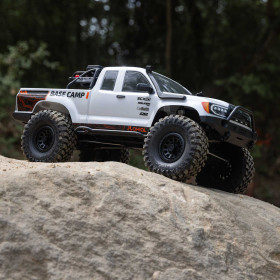AXIAL SCX10 III Base Camp 2024 4WD 1/10 RTR (biały)