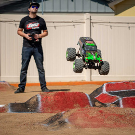 Losi LMT Monster Truck 2.0 1:8 4WD RTR Grave Digger