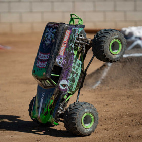 Losi LMT Monster Truck 2.0 1:8 4WD RTR Grave Digger