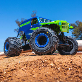 PRO-LINE Opony 1.25"/1.75" 1:18 Dreadnaught (2): Mini LMT