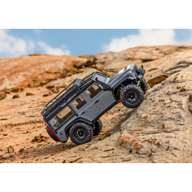 TRAXXAS TRX-4M Land Rover Defender 1/18 4WD RTR (Różowy)