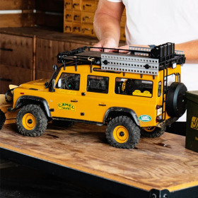 FMS Land Rover Defender 110 FCX10 Scaler 1/10 RTR (RS) (Camel Trophy)
