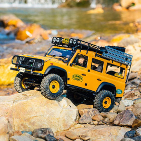 FMS Land Rover Defender 110 FCX10 Scaler 1/10 RTR (RS) (Camel Trophy)