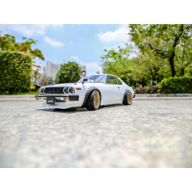 Karoseria KILLERBODY Nissan Skyline 2000 GT-E 1/10 (transparentna do malowania)