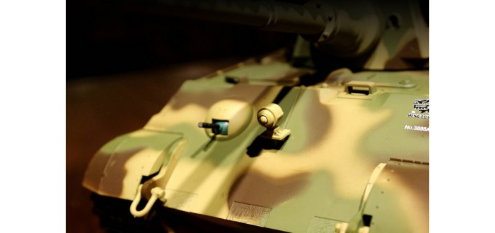Czołg HENG LONG German King Tiger - Panzerkampfwagen VI Ausf. B Königstiger Henschel 1:16